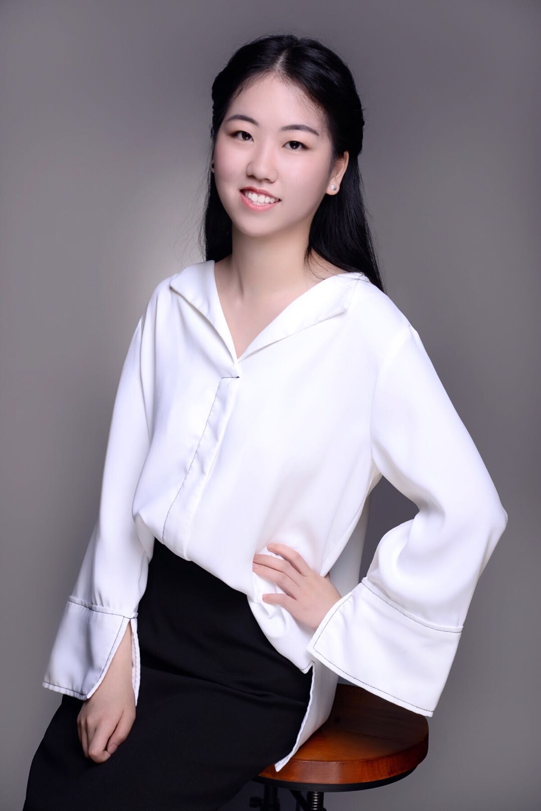 【1月生日會(huì)】本月壽星只有美少女，拍圖拍到小編手機(jī)內(nèi)存不夠啦！