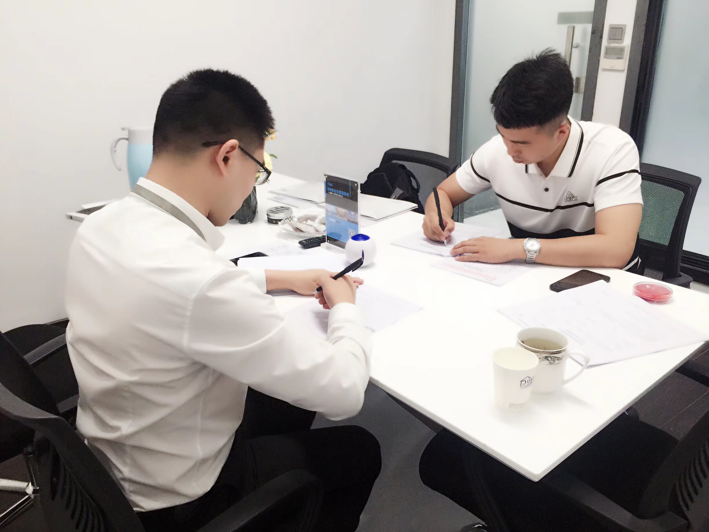 熱烈祝賀王總簽約創(chuàng)綠家煙臺(tái)市區(qū)級(jí)代理! 熱烈祝賀王總簽約創(chuàng)綠家煙臺(tái)市區(qū)級(jí)代理!