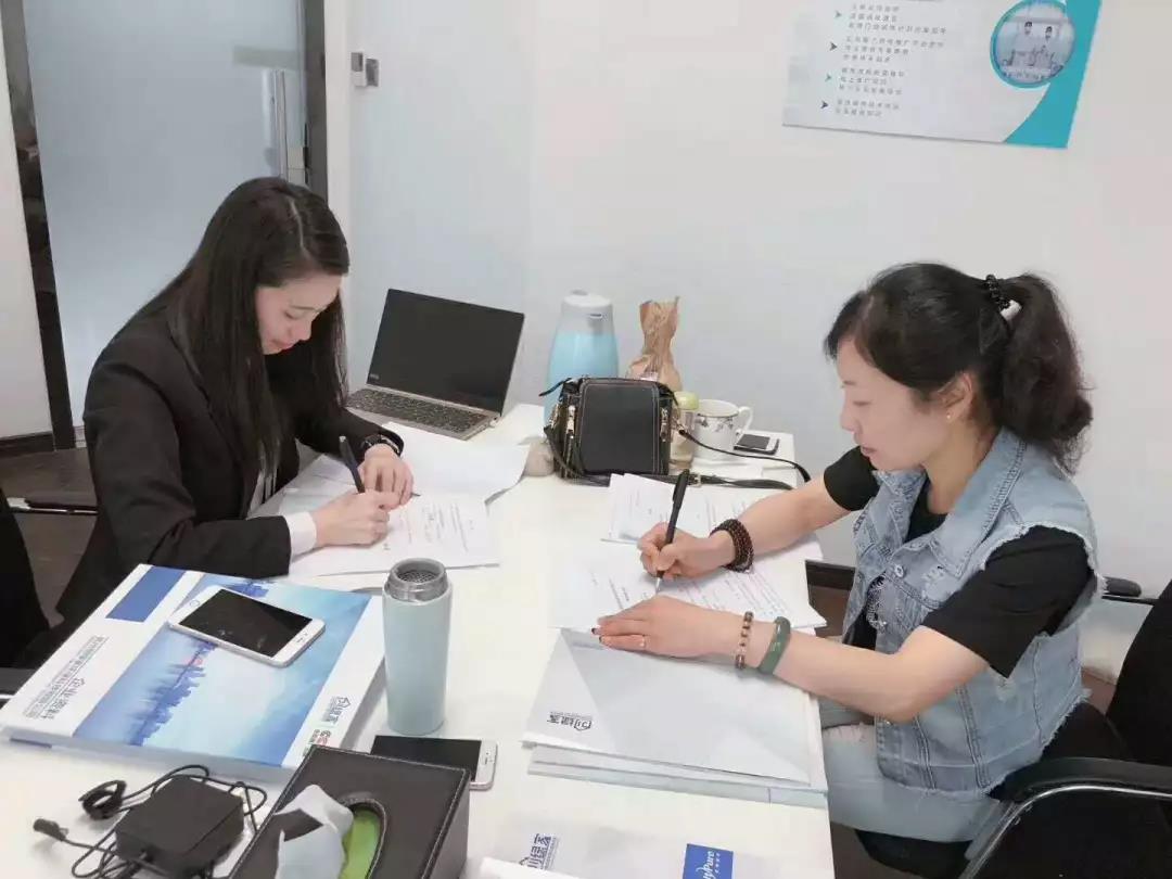 熱烈祝賀楊總簽約創(chuàng)綠家綿陽市區(qū)級(jí)代理!