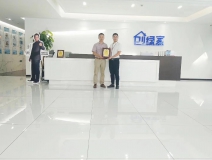 熱烈祝賀樊總簽約創(chuàng)綠家成都市區(qū)級代理!